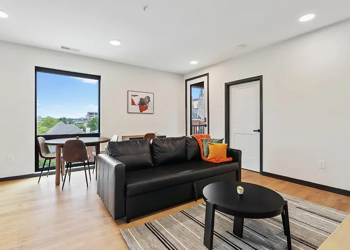 Cozysuites On Mass With Garage Parking #6